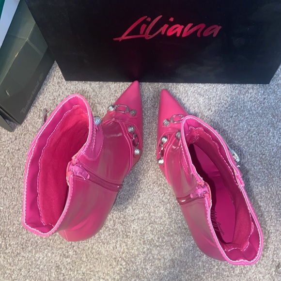 Pink Boots - Picture 3 of 6